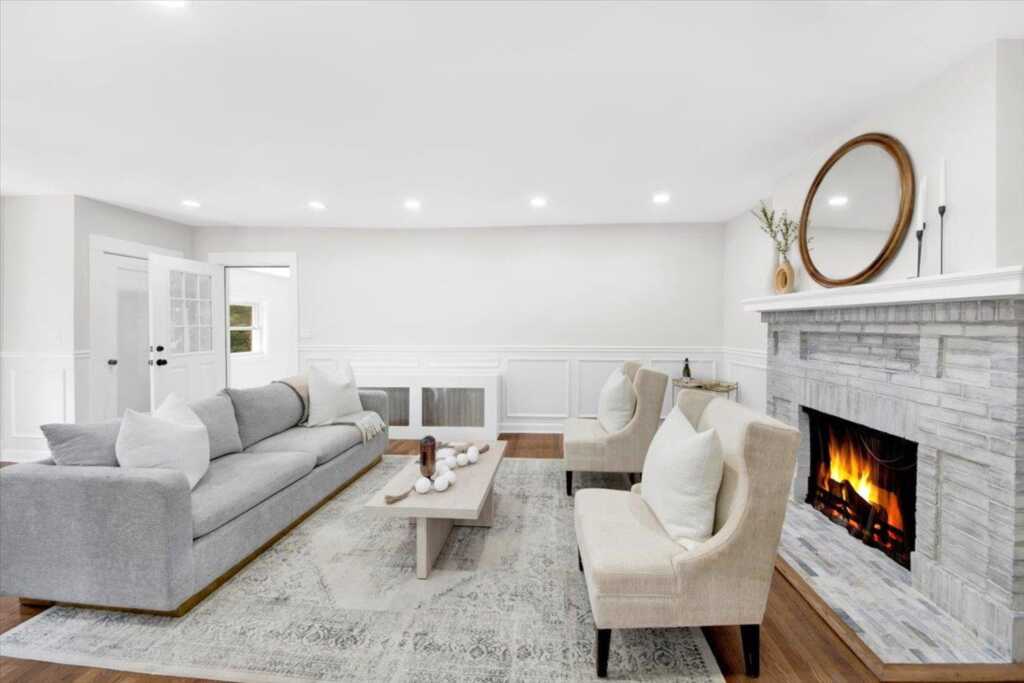 128 Mayflower Avenue, New Rochelle, NY 10801 - Photo 4 of 32