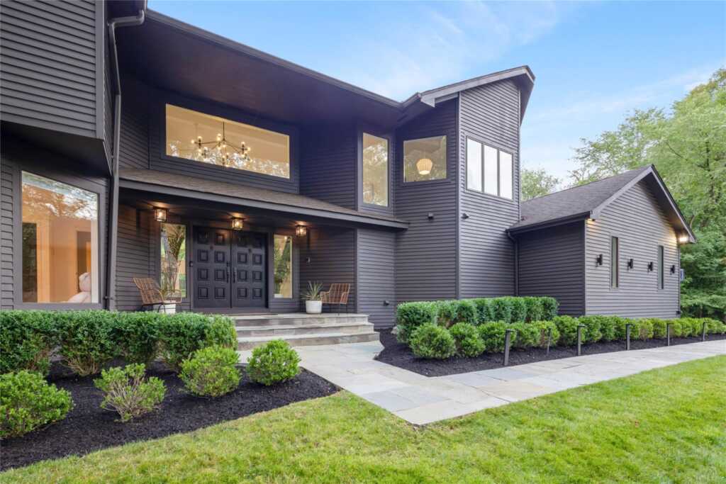 12 Zeck Court, Suffern, NY 10901 - Photo 3 of 35