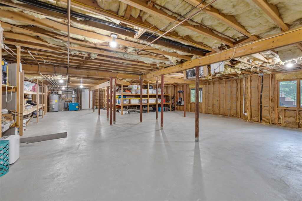 12 Zeck Court, Suffern, NY 10901 - Photo 30 of 35