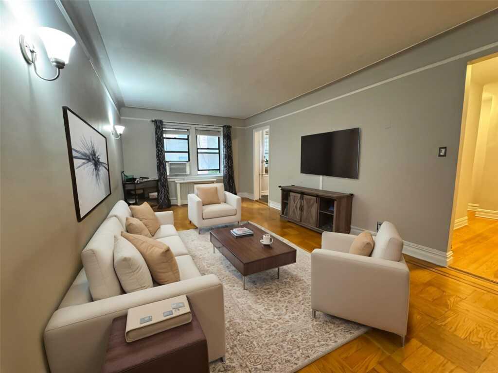 10 Nosband Ave, Unit #APT 4J, White Plains, NY 10605