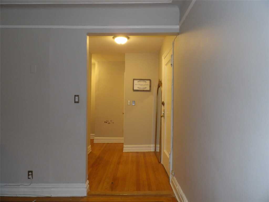 10 Nosband Ave, Unit #APT 4J, White Plains, NY 10605 - Photo 8 of 12