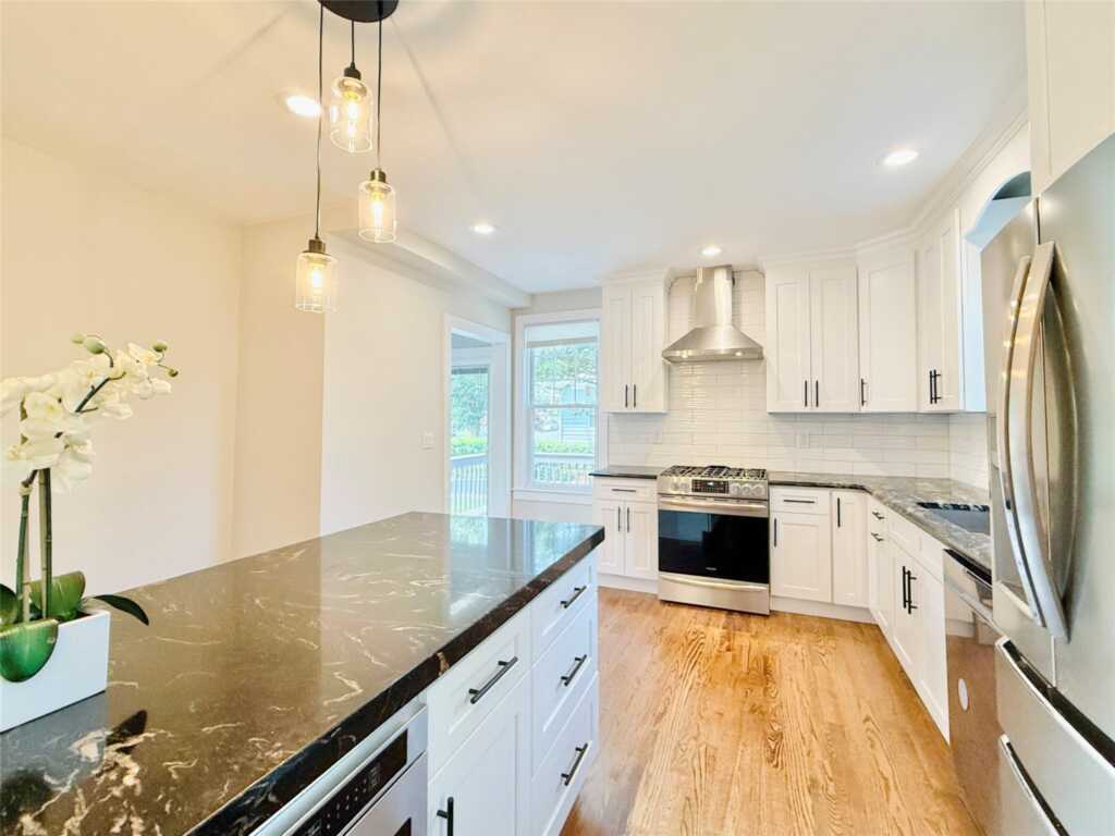 374 King Street, Rye, NY 10573 - Photo 15 of 41