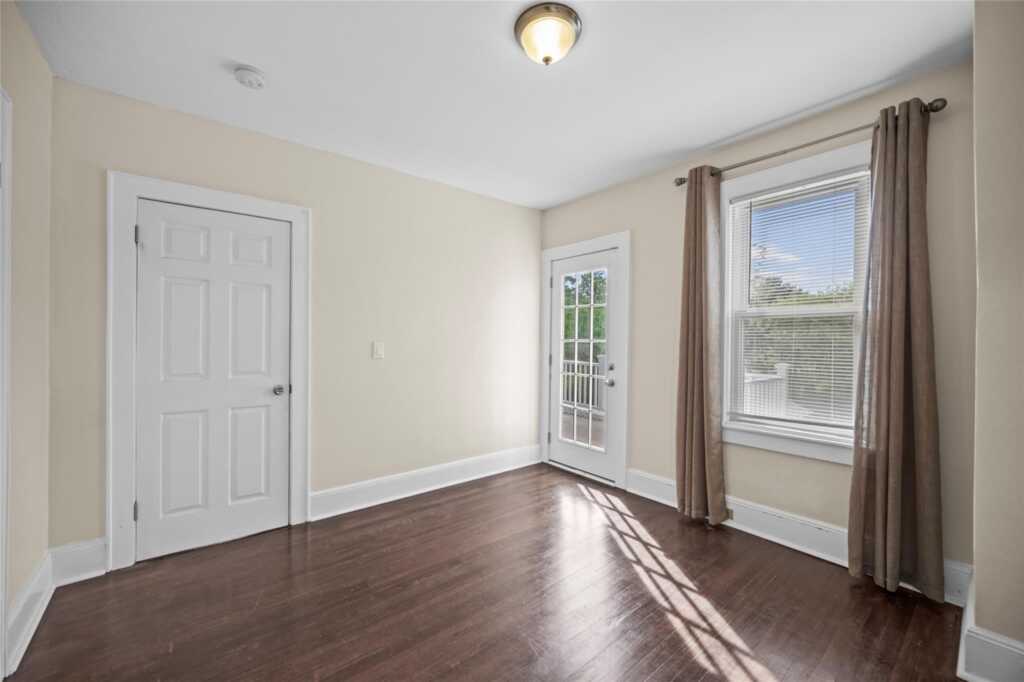 26 Crane Avenue, White Plains, NY 10603 - Photo 17 of 36