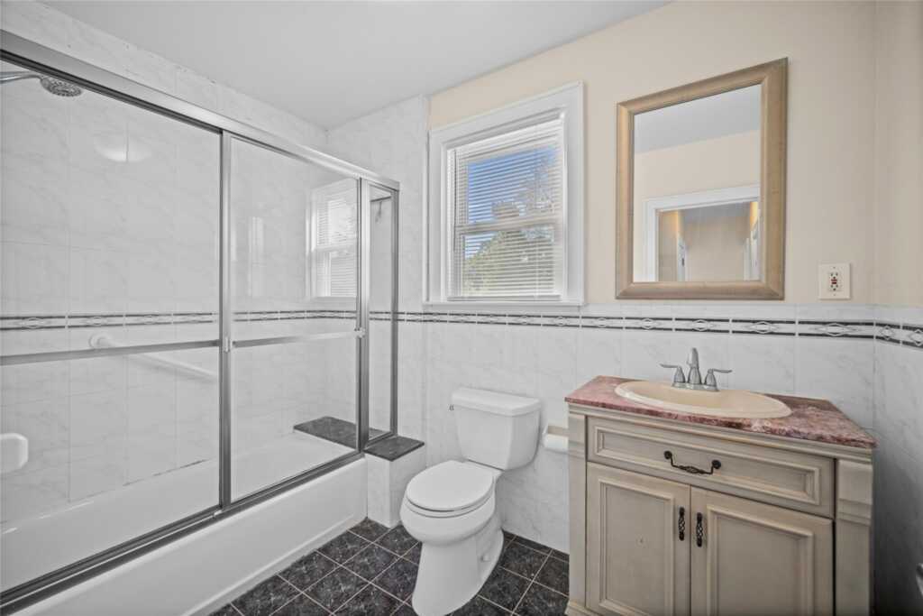 26 Crane Avenue, White Plains, NY 10603 - Photo 19 of 36