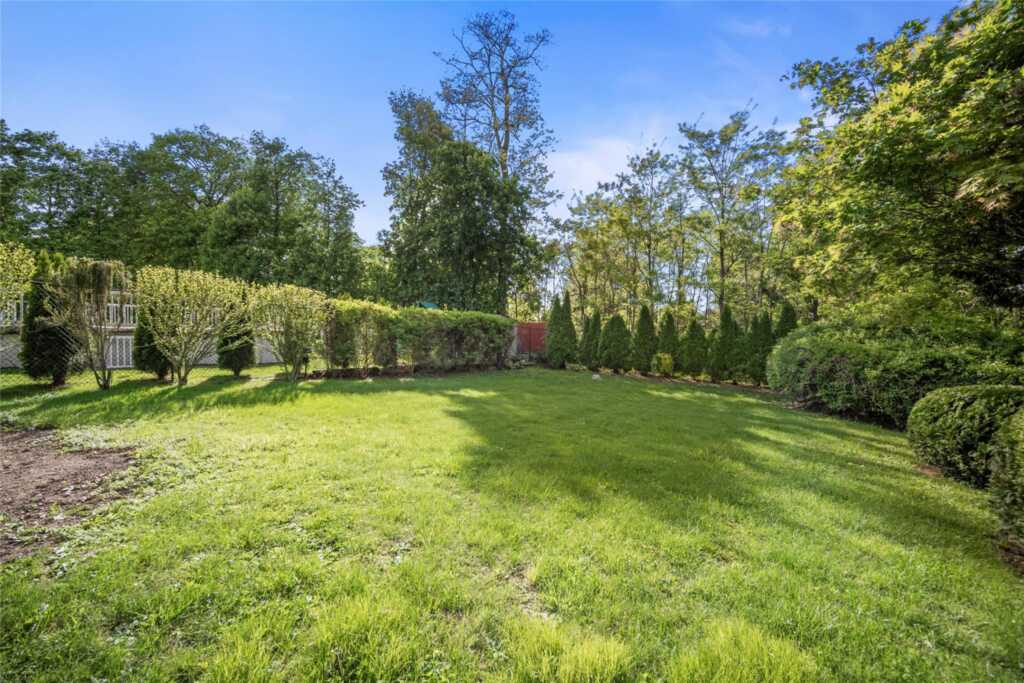 26 Crane Avenue, White Plains, NY 10603 - Photo 35 of 36