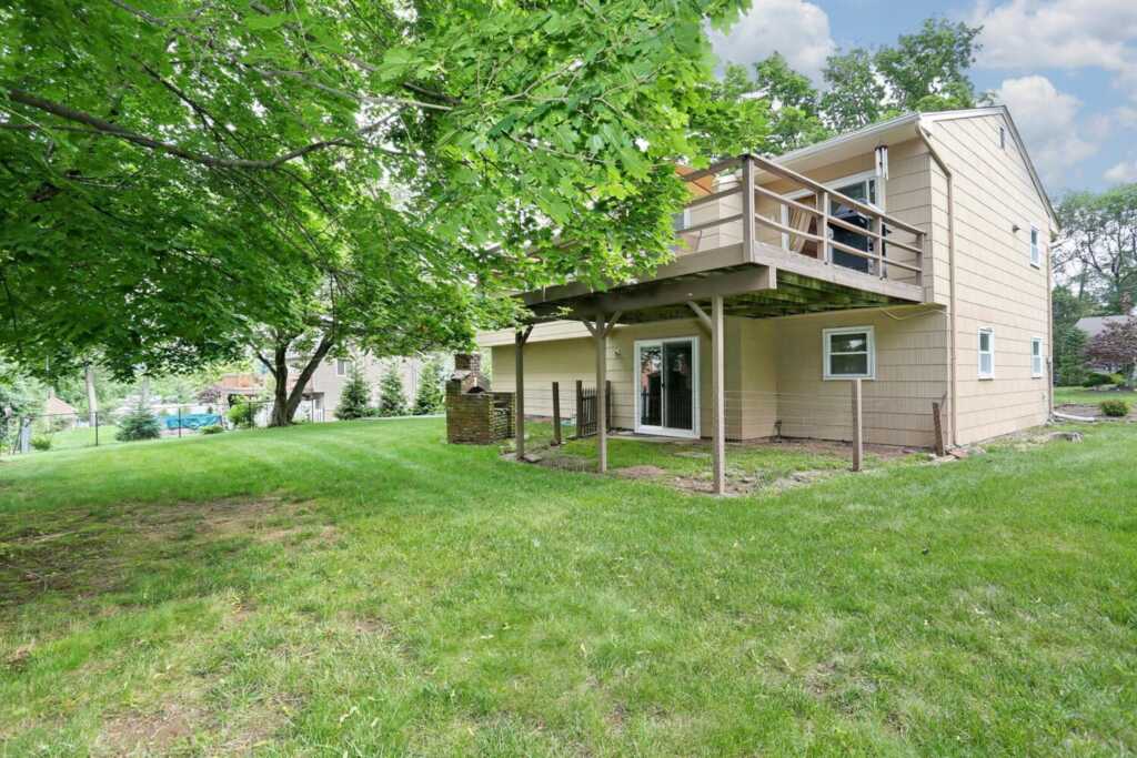 11 Claremont Lane, Suffern, NY 10901 - Photo 32 of 43