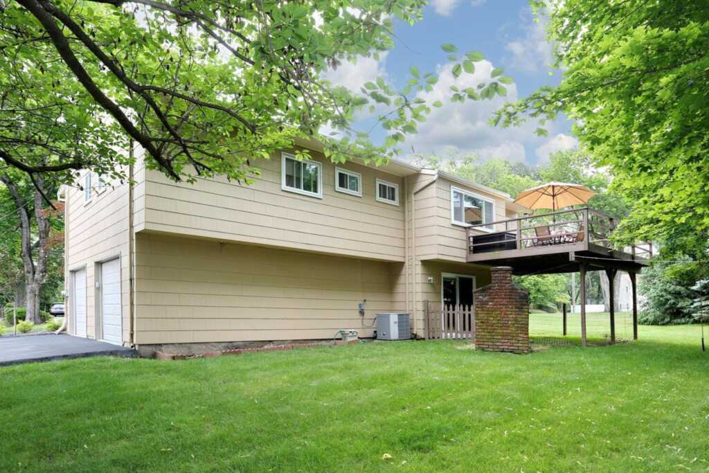 11 Claremont Lane, Suffern, NY 10901 - Photo 33 of 43