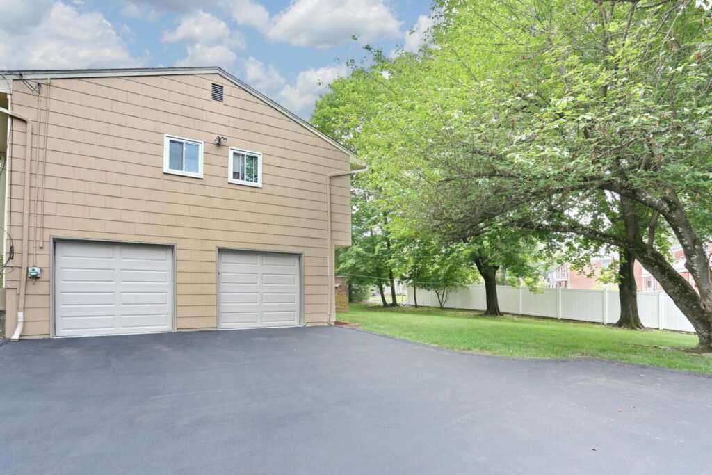 11 Claremont Lane, Suffern, NY 10901 - Photo 35 of 43