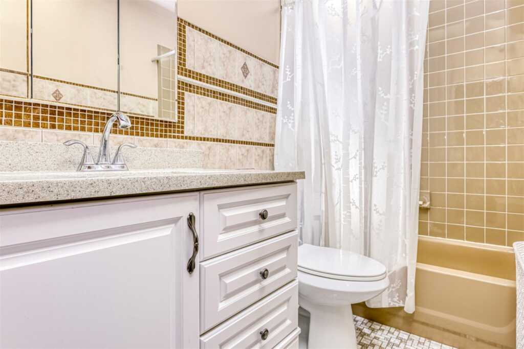 1 Florence Court, Valley Cottage, NY 10989 - Photo 13 of 25