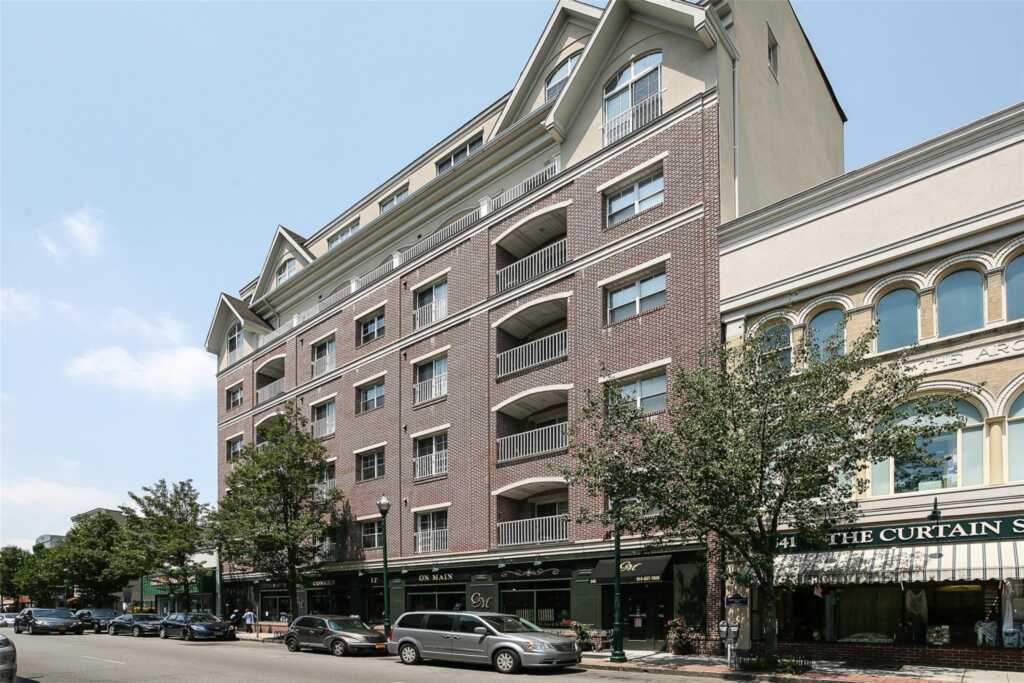 543 Main Street, Unit #205, New Rochelle, NY 10801