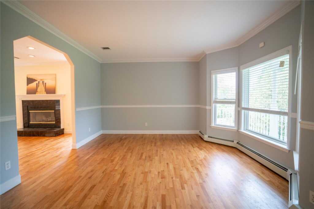 435 Storms Road, Valley Cottage, NY 10989 - Photo 10 of 40