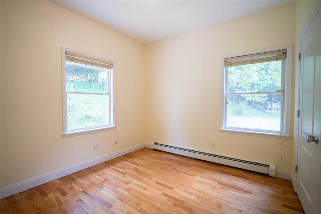 435 Storms Road, Valley Cottage, NY 10989 - Photo 16 of 40