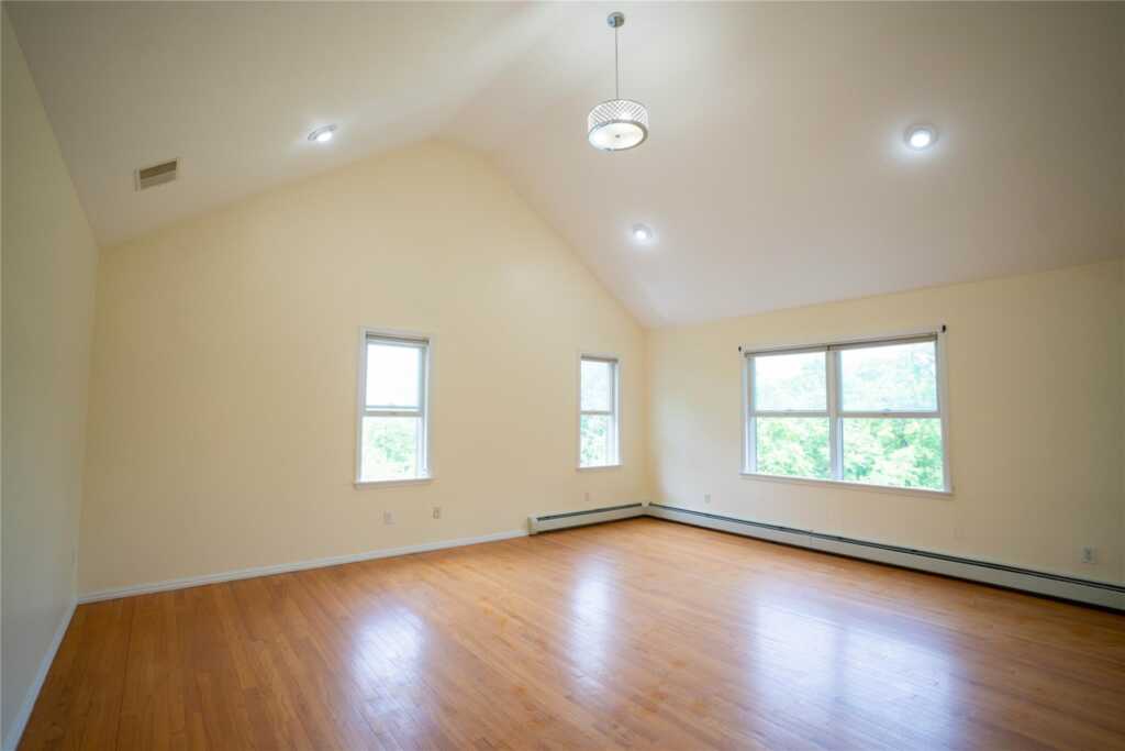 435 Storms Road, Valley Cottage, NY 10989 - Photo 20 of 40