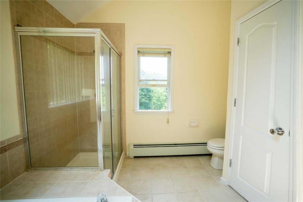 435 Storms Road, Valley Cottage, NY 10989 - Photo 23 of 40