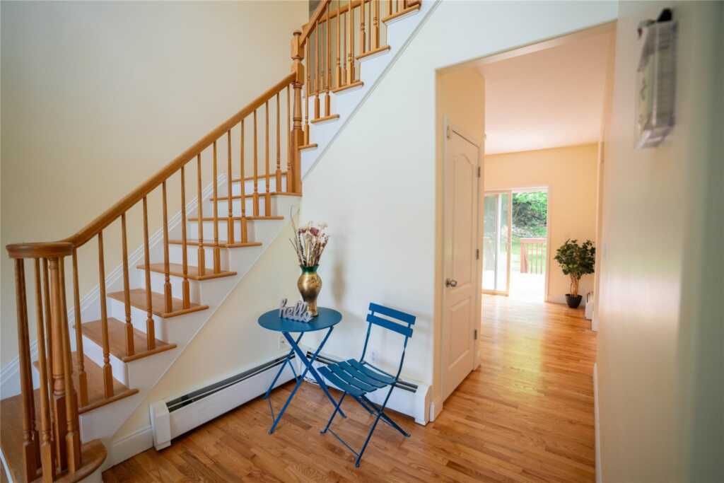 435 Storms Road, Valley Cottage, NY 10989 - Photo 3 of 40