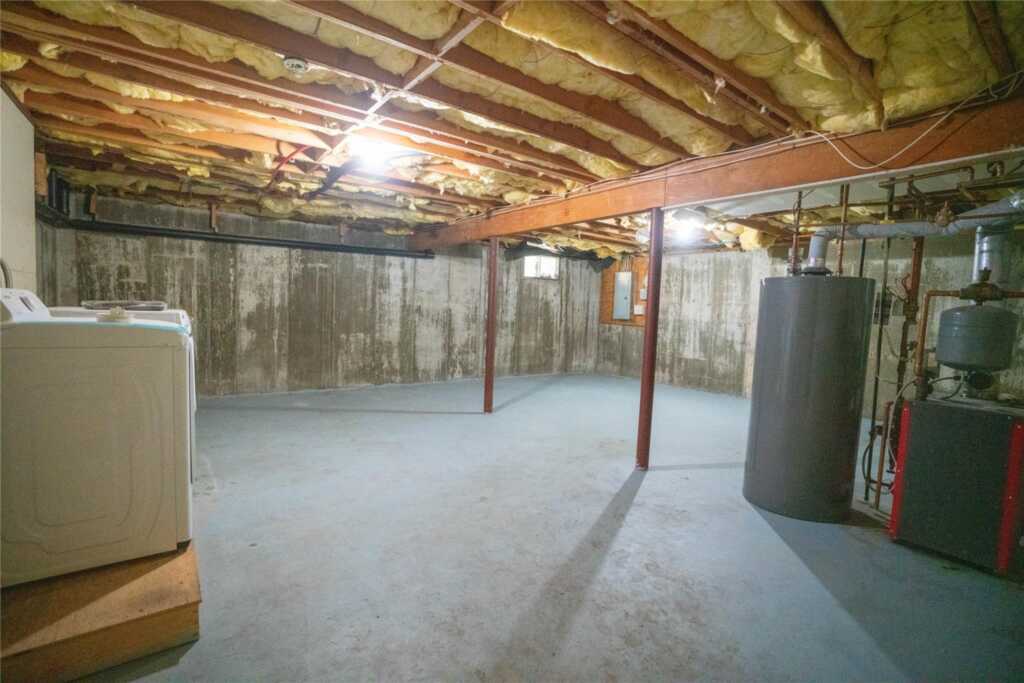 435 Storms Road, Valley Cottage, NY 10989 - Photo 32 of 40