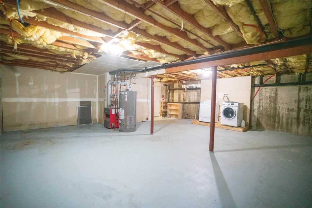 435 Storms Road, Valley Cottage, NY 10989 - Photo 33 of 40