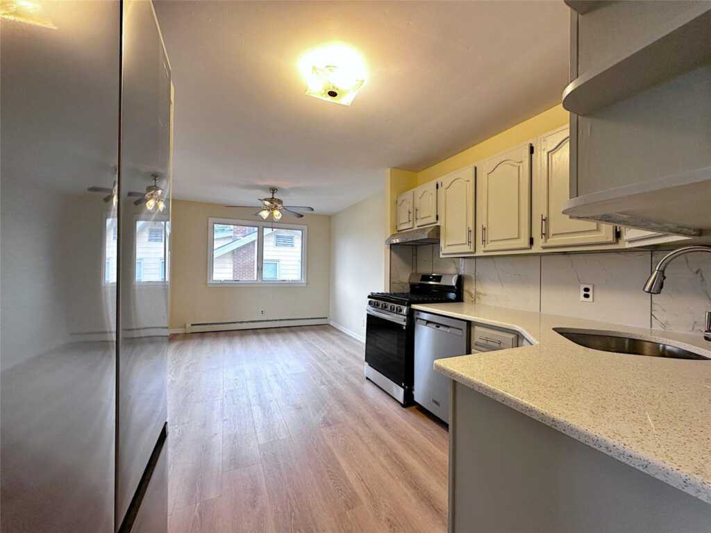 25 Acacia, Unit #2, New Rochelle, NY 10805 - Photo 6 of 28