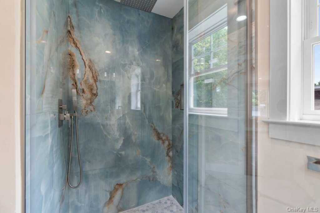 105 Valley Road, White Plains, NY 10604 - Photo 18 of 35