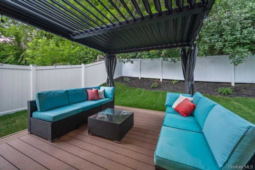 105 Valley Road, White Plains, NY 10604 - Photo 26 of 35