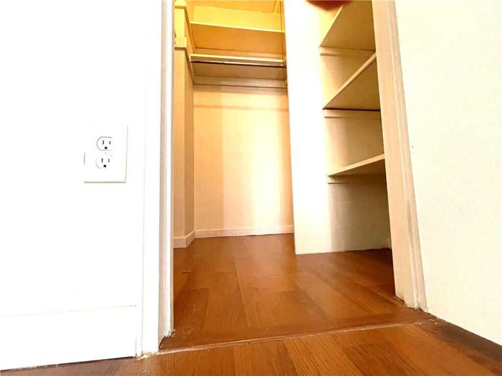 35 Park Avenue, Unit #2L, Suffern, NY 10901 - Photo 15 of 30