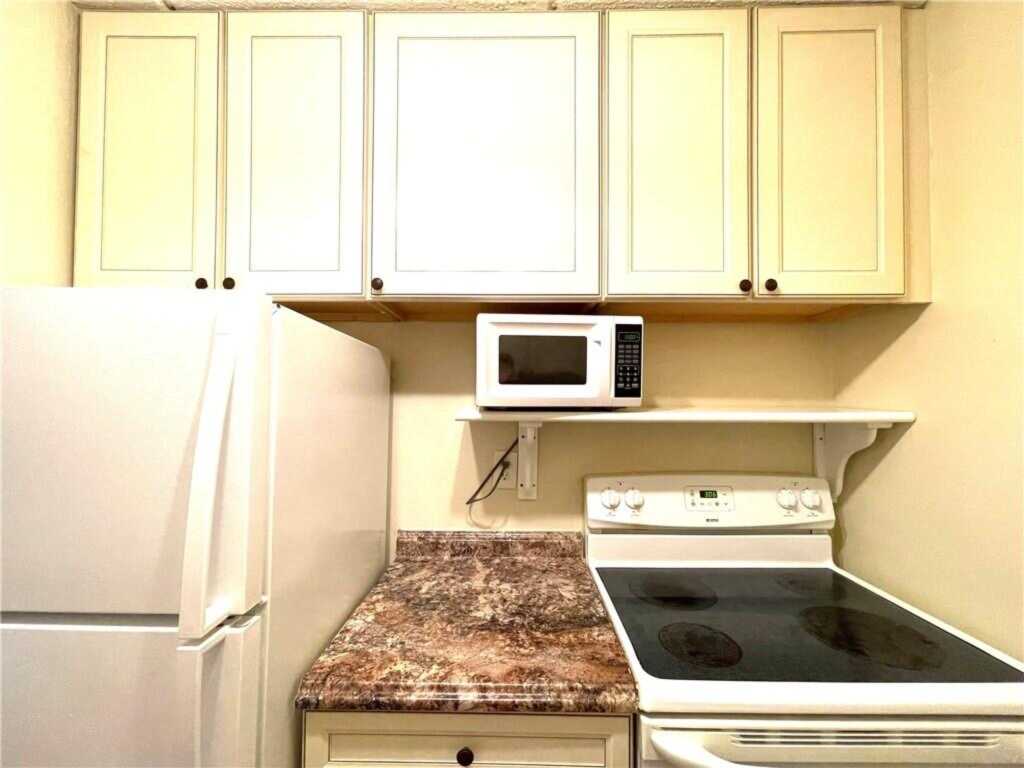 35 Park Avenue, Unit #2L, Suffern, NY 10901 - Photo 20 of 30