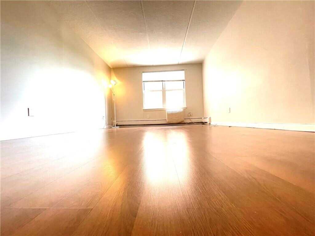 35 Park Avenue, Unit #2L, Suffern, NY 10901 - Photo 8 of 30