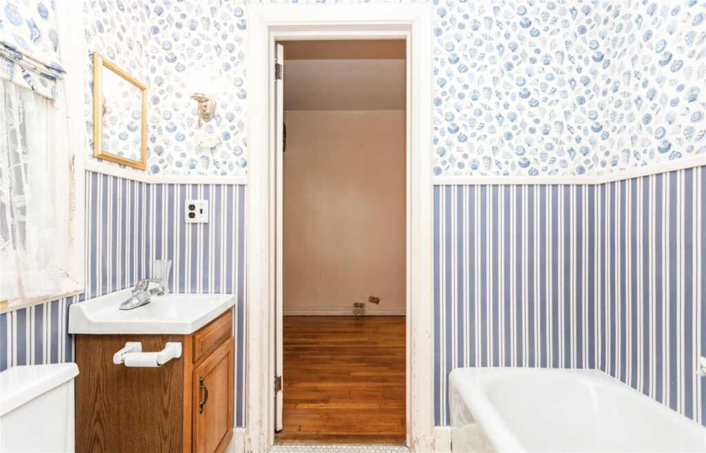 250 Paine Avenue, New Rochelle, NY 10804 - Photo 21 of 43