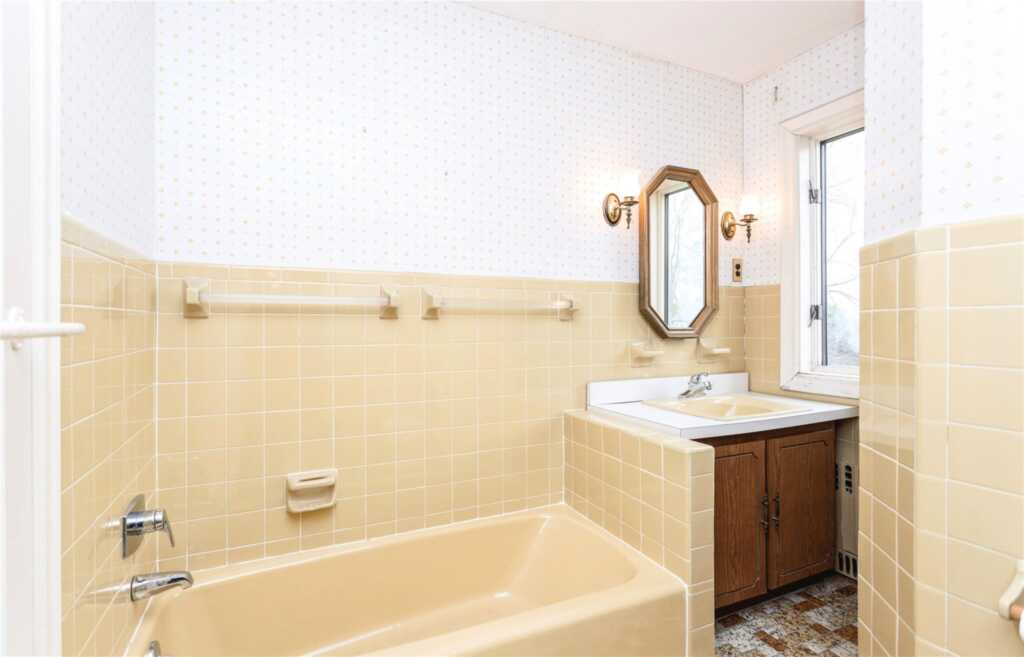 250 Paine Avenue, New Rochelle, NY 10804 - Photo 33 of 43