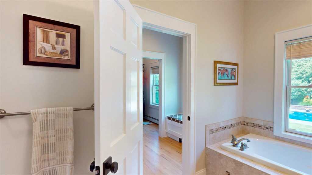25 McKinley Street, Pearl River, NY 10965 - Photo 36 of 46