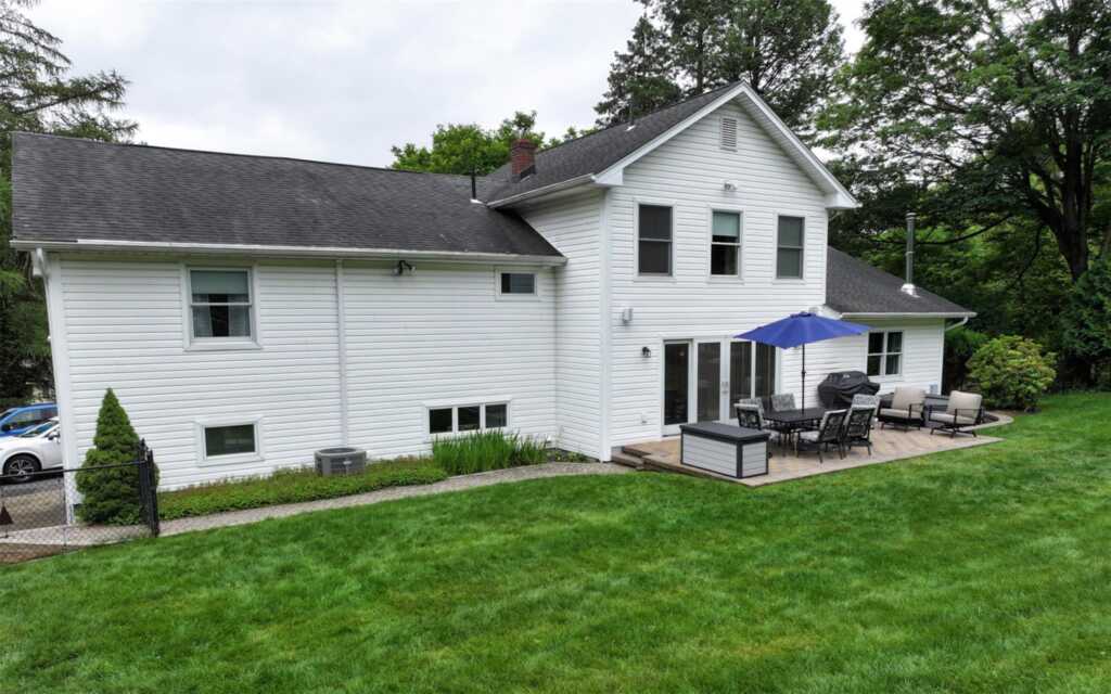 25 McKinley Street, Pearl River, NY 10965 - Photo 39 of 46