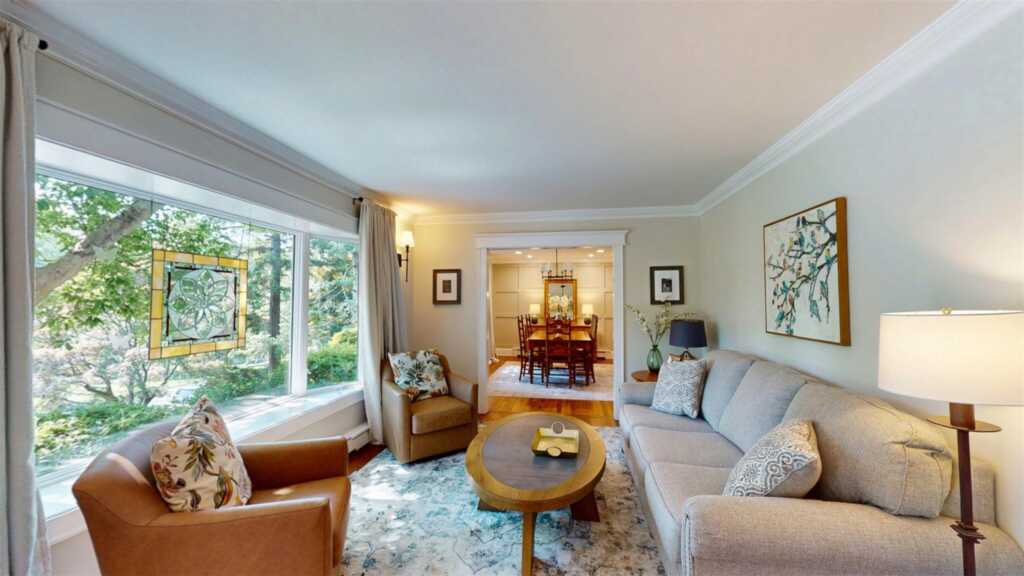 25 McKinley Street, Pearl River, NY 10965 - Photo 5 of 46