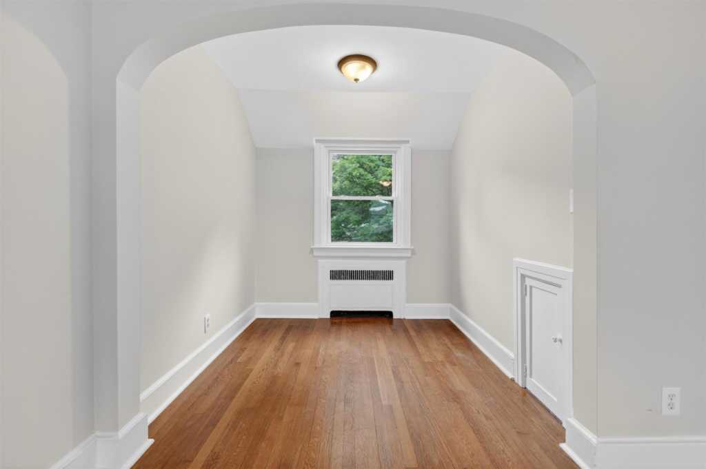 54 New Hempstead Road, New City, NY 10956 - Photo 16 of 34