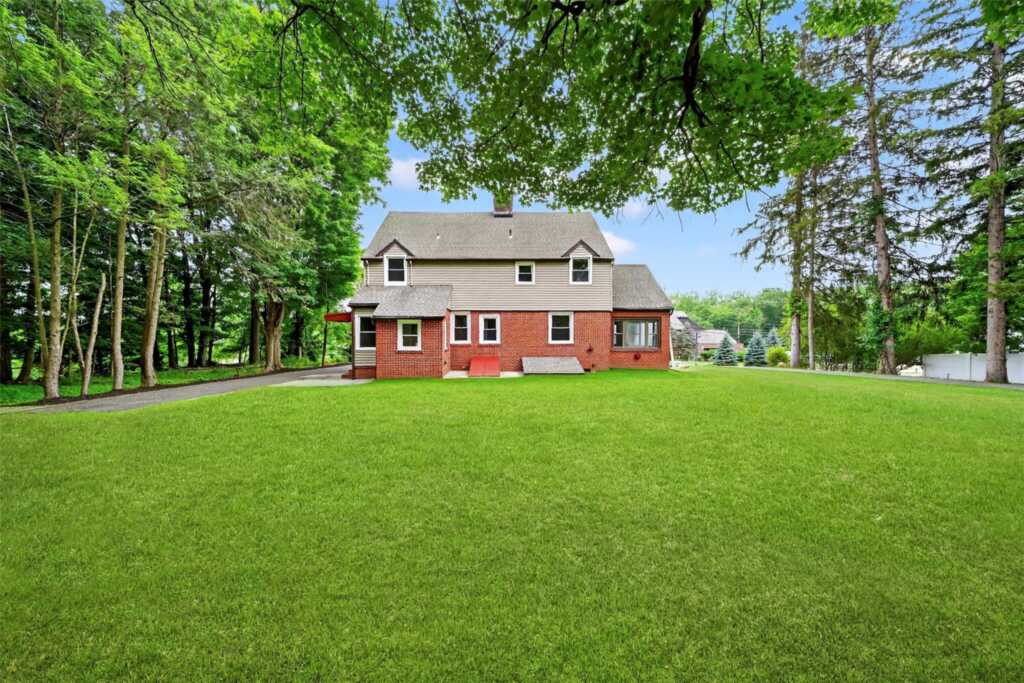 54 New Hempstead Road, New City, NY 10956 - Photo 30 of 34