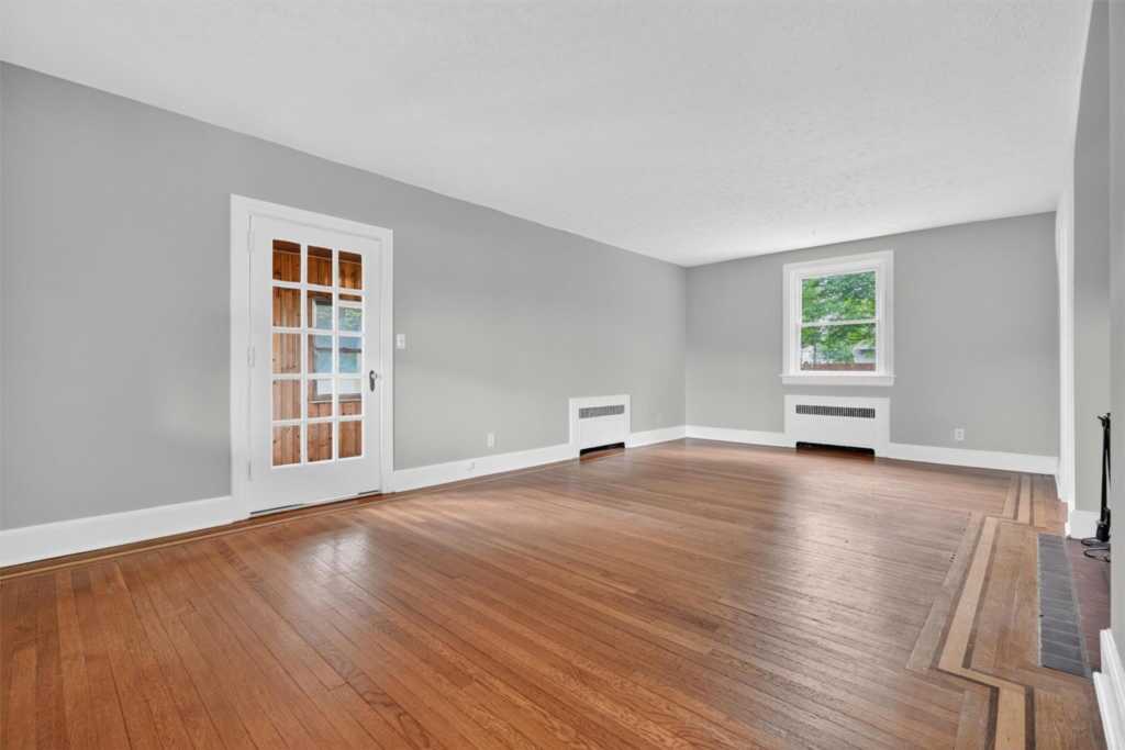 54 New Hempstead Road, New City, NY 10956 - Photo 5 of 34