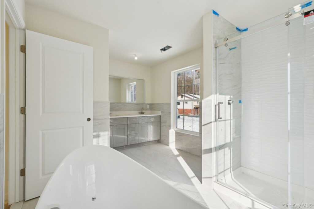 14 Vargas (AKA 70 Jessup Ln) Circle, Stony Point, NY 10980 - Photo 13 of 41