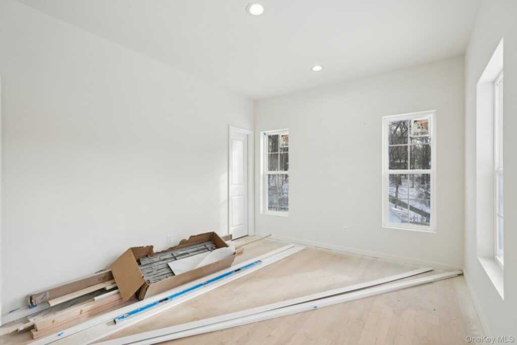 14 Vargas (AKA 70 Jessup Ln) Circle, Stony Point, NY 10980 - Photo 20 of 41