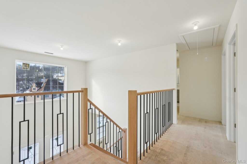 14 Vargas (AKA 70 Jessup Ln) Circle, Stony Point, NY 10980 - Photo 33 of 41