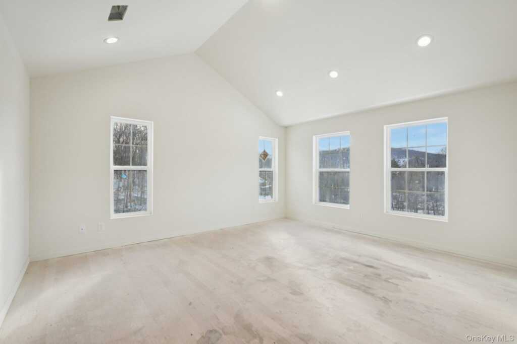 14 Vargas (AKA 70 Jessup Ln) Circle, Stony Point, NY 10980 - Photo 34 of 41