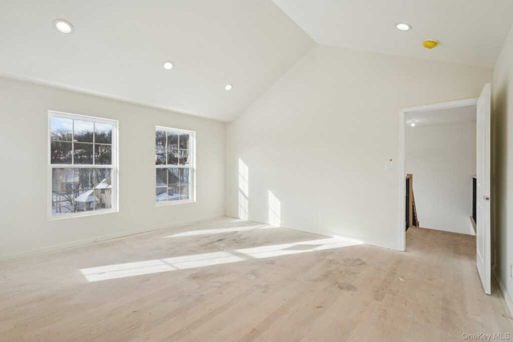 14 Vargas (AKA 70 Jessup Ln) Circle, Stony Point, NY 10980 - Photo 35 of 41