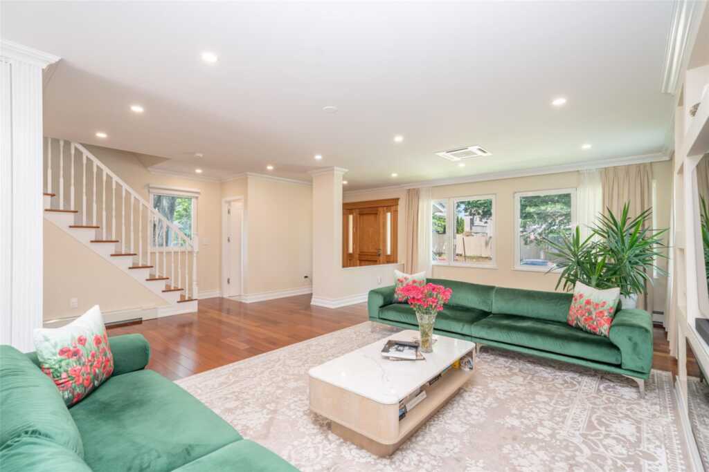 79 Fern Street, New Rochelle, NY 10801 - Photo 6 of 39