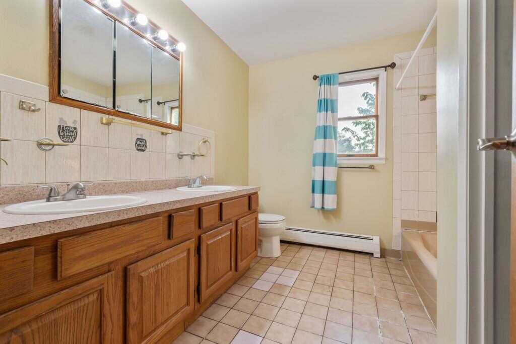 12 Gillis Avenue, Nyack, NY 10960 - Photo 22 of 37