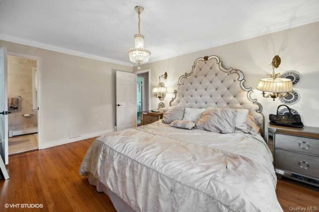 14 Rolling Way, New Rochelle, NY 10804 - Photo 18 of 27