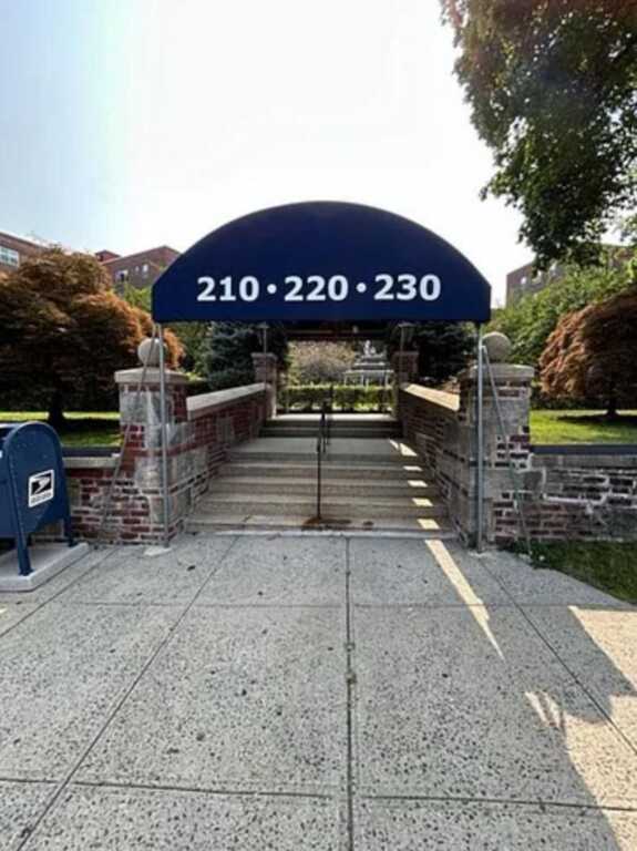 230 Pelham Road, Unit #3D, New Rochelle, NY 10805 - Photo 27 of 30