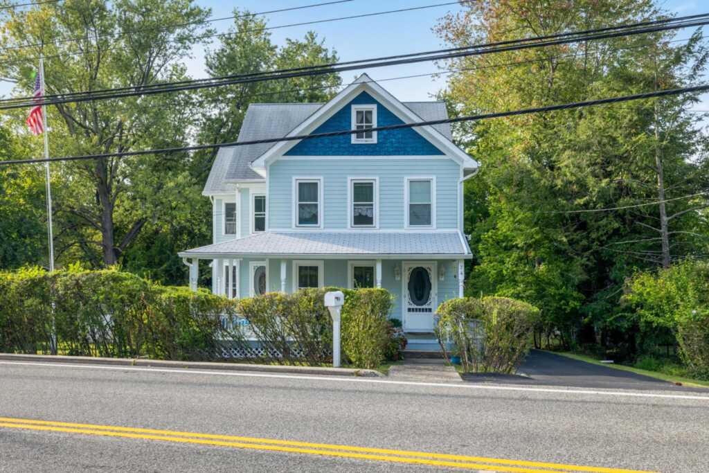 74 Lake Road, Valley Cottage, NY 10989 - Photo 23 of 26