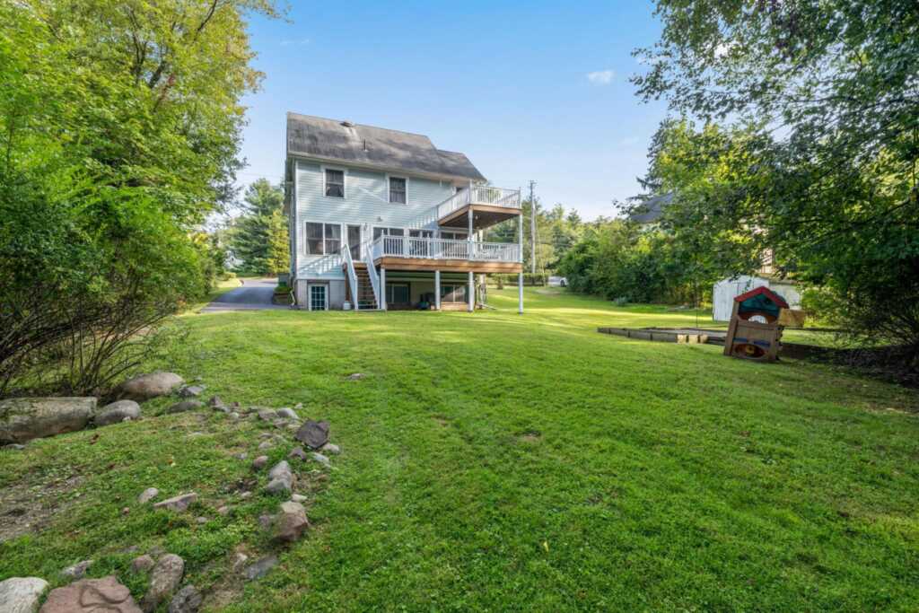 74 Lake Road, Valley Cottage, NY 10989 - Photo 6 of 26