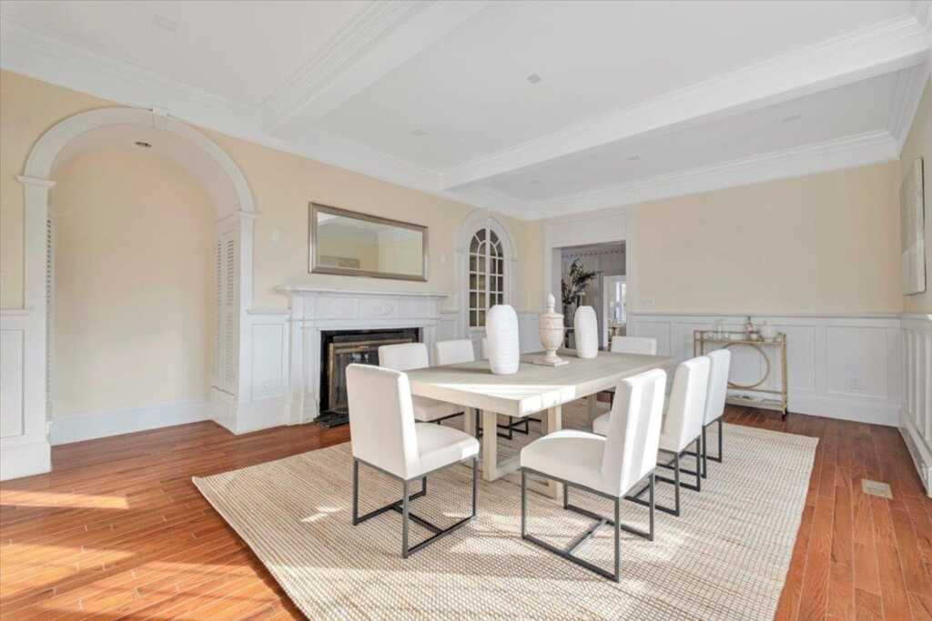 807 Weaver Street, New Rochelle, NY 10804 - Photo 9 of 36