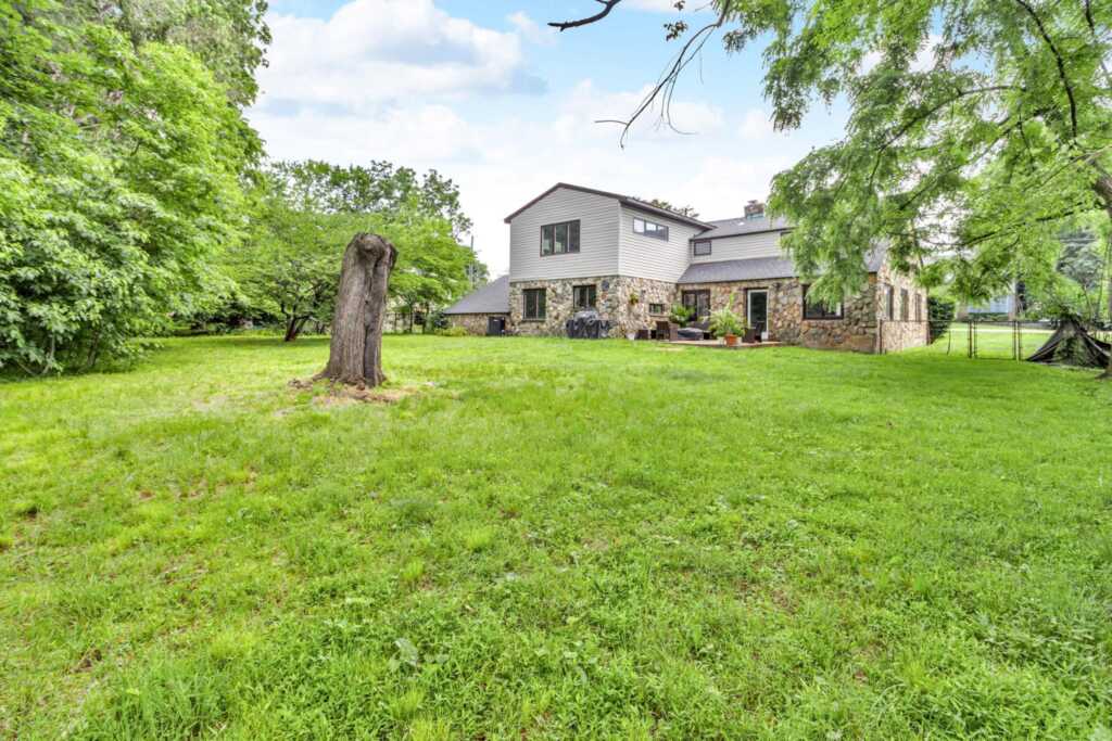 167 Grandview Avenue, Nanuet, NY 10954 - Photo 42 of 48
