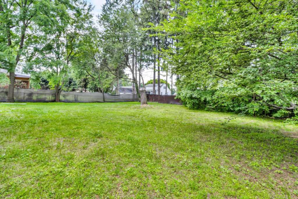 167 Grandview Avenue, Nanuet, NY 10954 - Photo 43 of 48