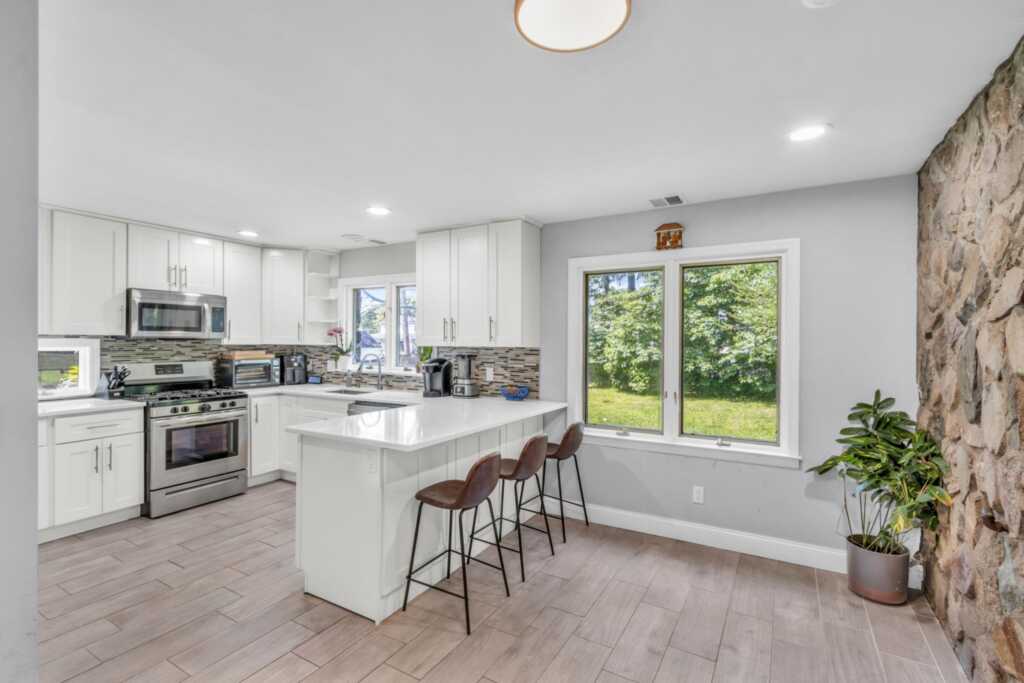 167 Grandview Avenue, Nanuet, NY 10954 - Photo 5 of 48